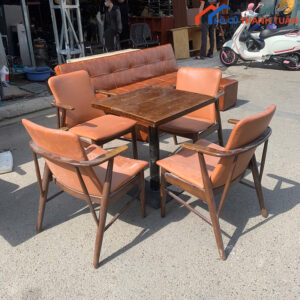 Bộ Bàn Cafe Cũ 4 Ghế Gỗ Có Tay Vịn Bọc Da