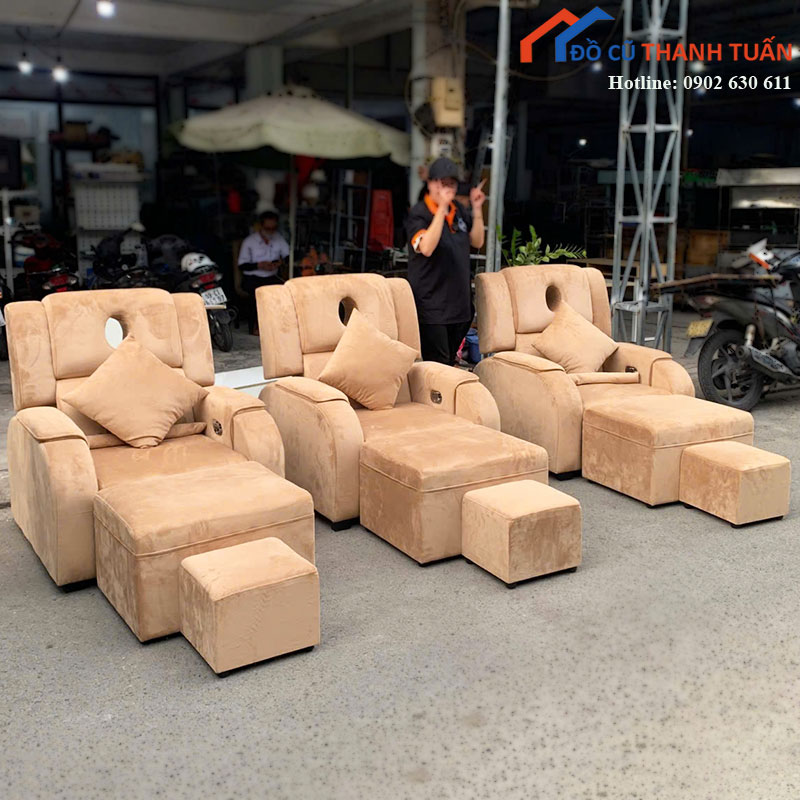 ghe-massage-cu-kem-don-gac-chan-ngoi-thoai-mai-2-1 Ghế Massage Cũ Kèm Đôn Gác Chân Ngồi Thoải Mái