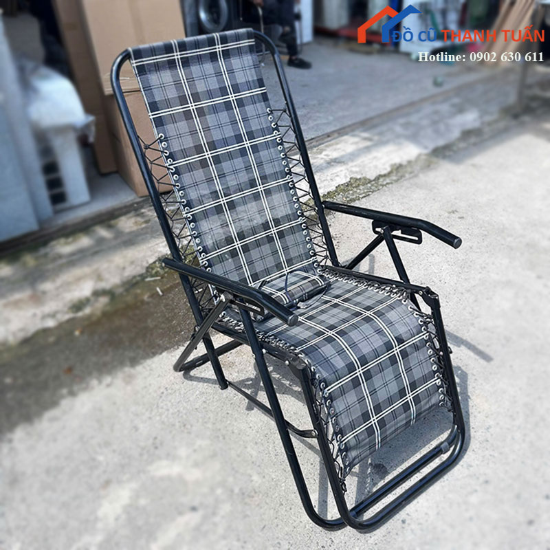 ghe-nam-thu-gian-cu-vai-caro-co-tay-vin-1 Ghế Nằm Thư Giãn Cũ Vải Caro Có Tay Vịn