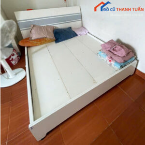 Giường Gỗ Cũ 1m6 Có Đầu Giường Cao Chắc Chắn