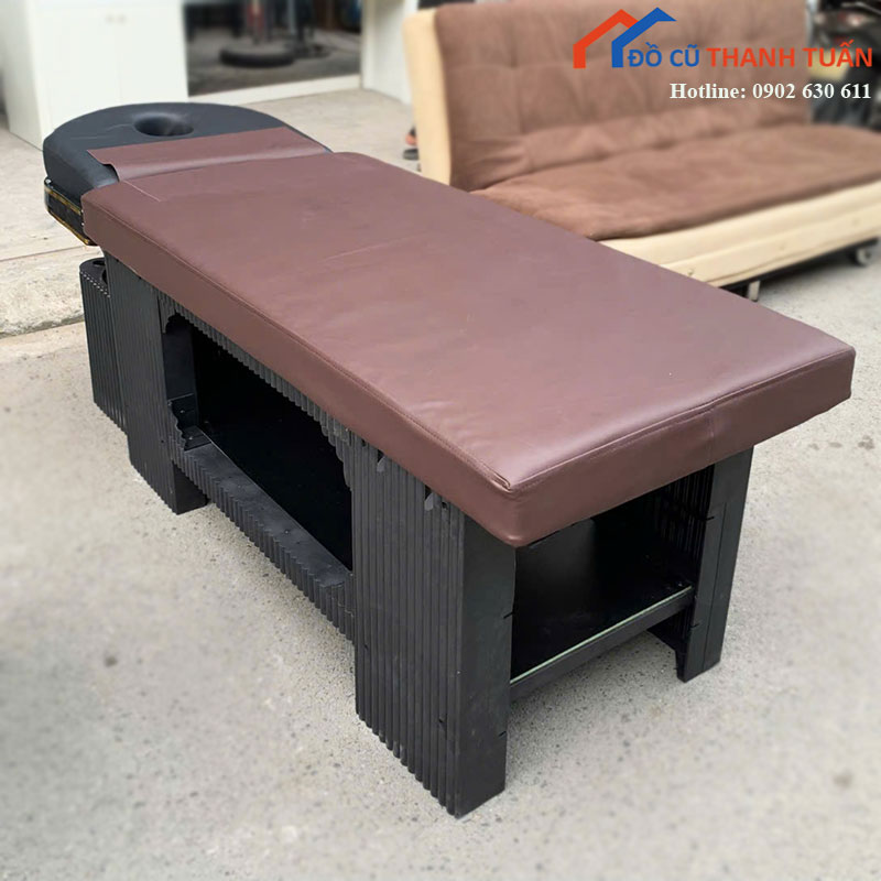 giuong-massage-cu-boc-da-nau-co-lo-up-mat-2 Giường Massage Cũ Bọc Da Nâu Có Lỗ Úp Mặt