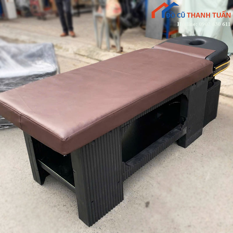 giuong-massage-cu-boc-da-nau-co-lo-up-mat-3 Giường Massage Cũ Bọc Da Nâu Có Lỗ Úp Mặt