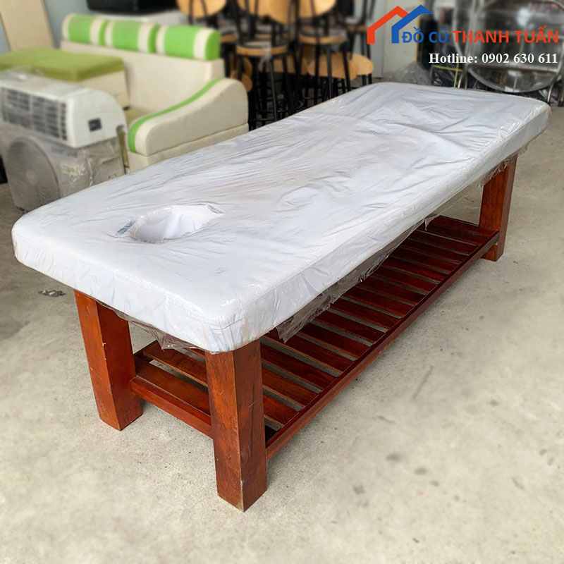 giuong-massage-cu-khung-go-mat-nem-em-3 Giường Massage Cũ Khung Gỗ Mặt Nệm Êm