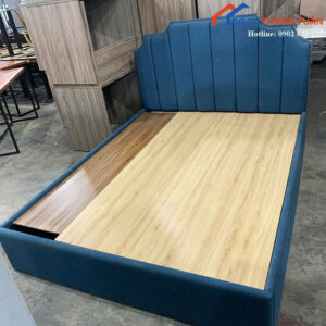 Giường Ngủ Cũ 1m6 Khung Gỗ Phối Nệm Xanh Nổi Bật