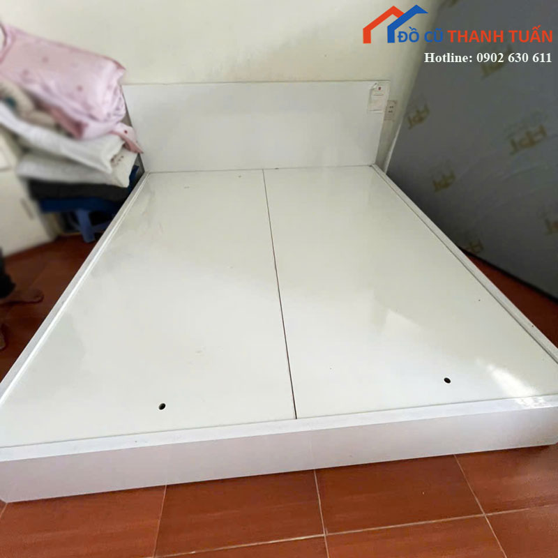 Giường Ngủ Cũ 1m8 Gỗ Công Nghiệp Màu Trắng