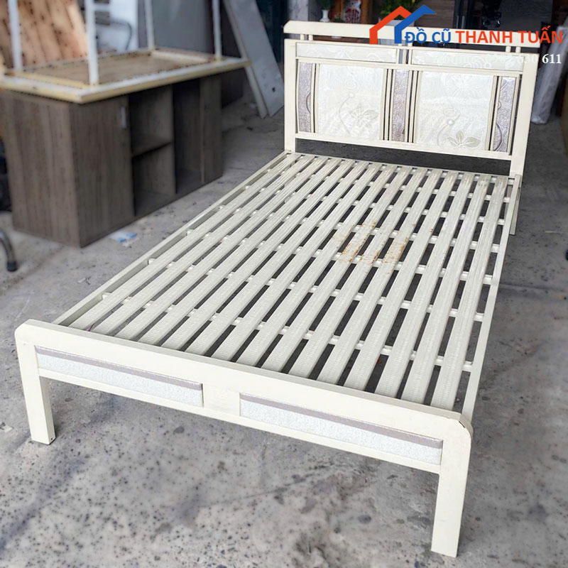 Giường Sắt Cũ 1m2 Khung Nan Chắc Chắn