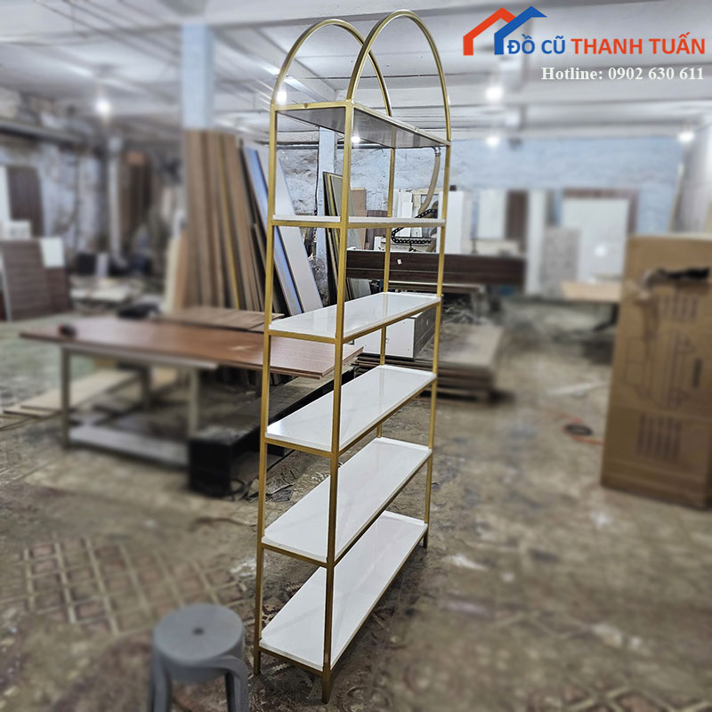 Kệ Trưng Bày Mới 99% Khung Sắt Bo Vòm Sơn Vàng