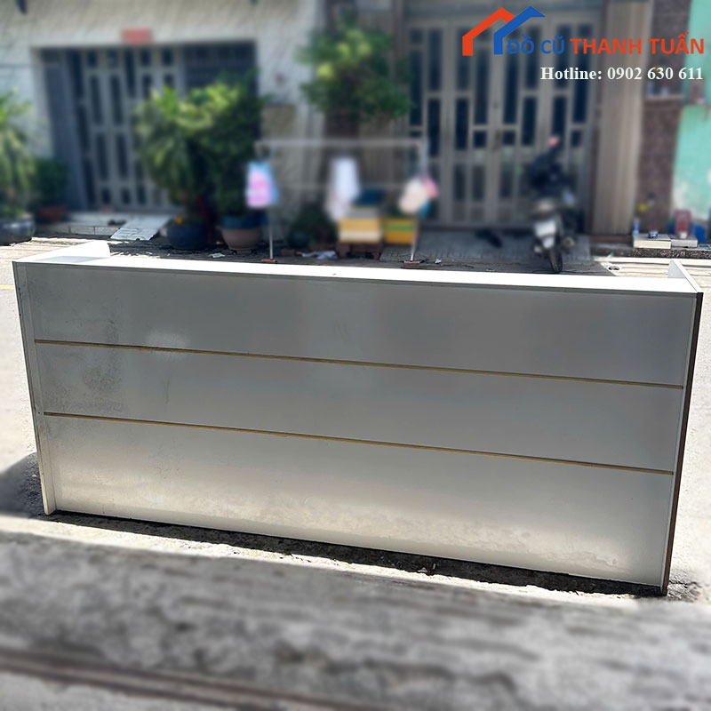 quay-le-tan-cu-2m4-dang-dai-thiet-ke-hien-dai-2 Quầy Lễ Tân Cũ 2m4 Dáng Dài Thiết Kế Hiện Đại