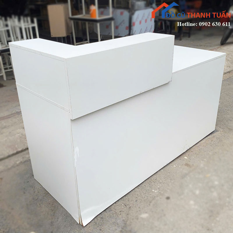 quay-le-tan-cu-mat-ban-rong-4 Quầy Lễ Tân Cũ Mặt Bàn Rộng
