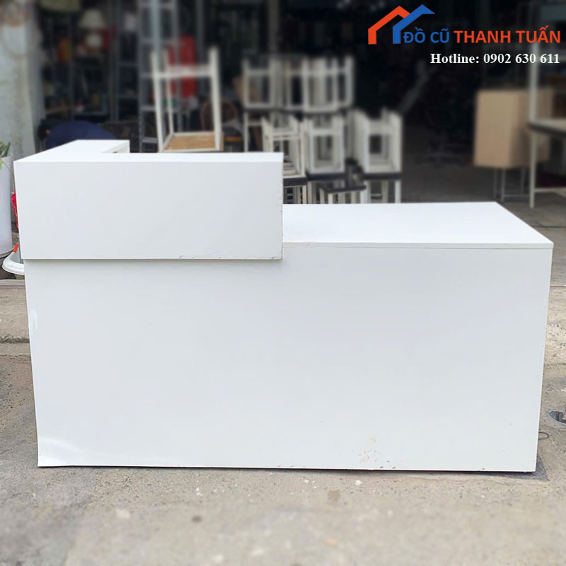Quầy Lễ Tân Cũ Mặt Bàn Rộng