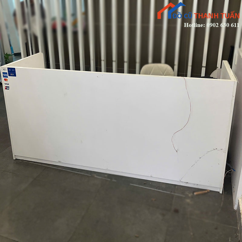 quay-le-tan-cu-mat-rong-nhieu-hoc-luu-tru-2 Quầy Lễ Tân Cũ Mặt Rộng Nhiều Hộc Lưu Trữ