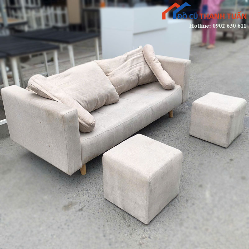sofa-bang-cu-boc-vai-mau-kem-kem-don-2 Sofa Băng Cũ Bọc Vải Màu Kem Kèm Đôn