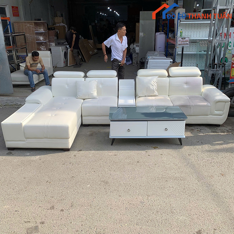 sofa-goc-l-cu-boc-da-trang-kem-ban-tra-hien-dai-1 Sofa Góc L Cũ Bọc Da Trắng Kèm Bàn Trà Hiện Đại 3M4