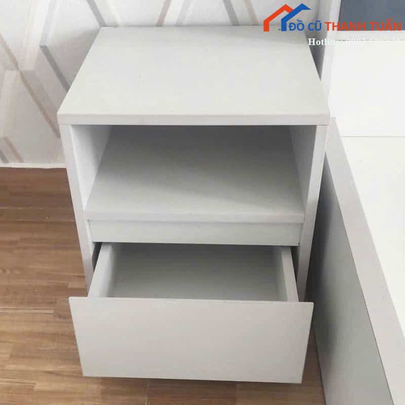 Tủ Đầu Giường 1 Ngăn Kéo Cũ Màu Trắng