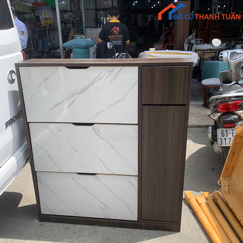 tu-giay-cu-3-tang-canh-lat-phoi-mau-hien-dai-3 Tủ Giày Cũ 3 Tầng Cánh Lật Phối Màu Hiện Đại