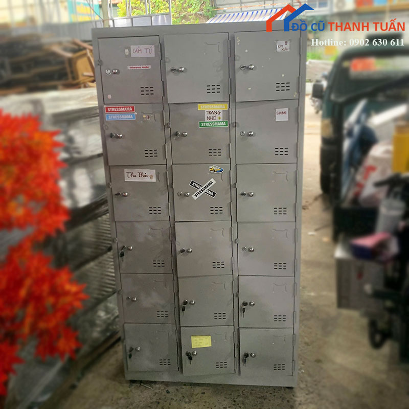 tu-lockers-sat-cu-18-o-co-khoa-rieng-3 Tủ Lockers Sắt Cũ 18 Ô Có Khóa Riêng