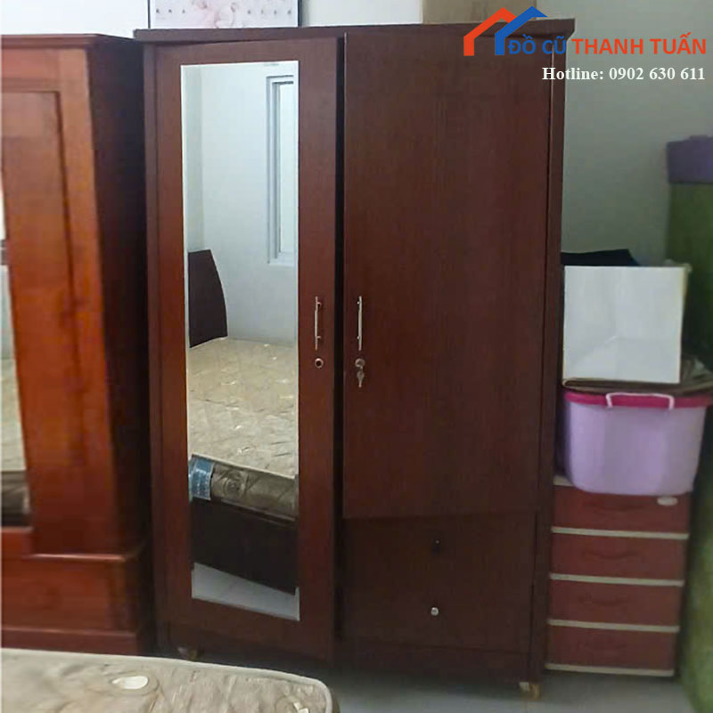 tu-quan-ao-3-canh-cu-1m2-co-ngan-keo-dung-do-1 Tủ Quần Áo 3 Cánh Cũ 1m2 Có Ngăn Kéo Đựng Đồ