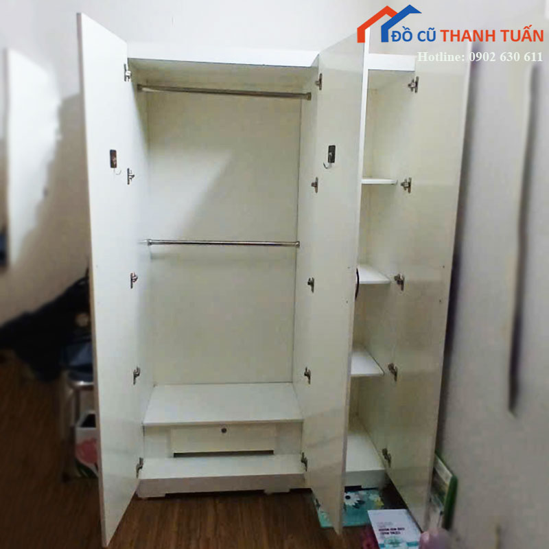 tu-quan-ao-3-canh-cu-mau-trang-tim-1 Tủ Quần Áo 3 Cánh Cũ Màu Trắng Tím