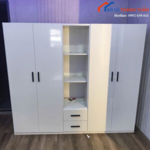 Tủ Quần Áo 4 Cánh Cũ Màu Trắng Kèm Kệ