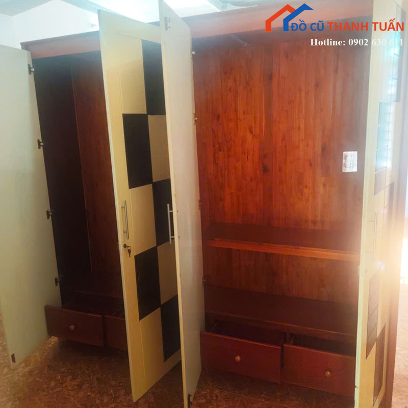 tu-quan-ao-cu-2m33-thiet-ke-hoa-tiet-caro-1 Tủ Quần Áo Cũ 2m33 Thiết Kế Họa Tiết Caro