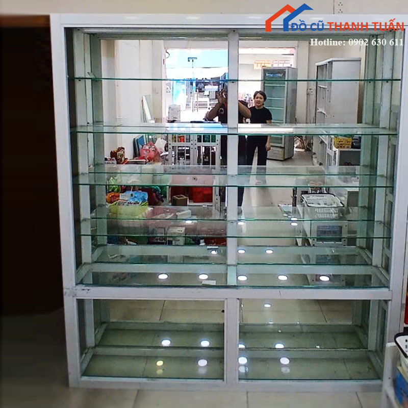 Tủ Trưng Bày Kính Cũ 1m8 Nhiều Tầng Rộng Rãi