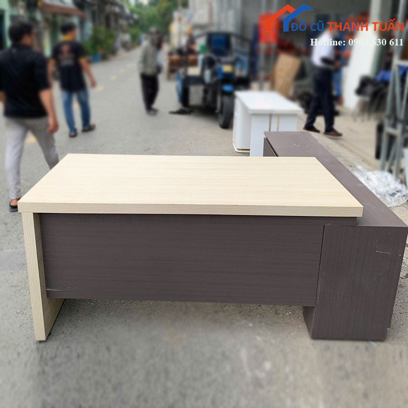 ban-giam-doc-cu-1m8-mat-go-sang-kem-tu-phu-1 Bàn Giám Đốc Cũ 1m8 Mặt Gỗ Sáng Kèm Tủ Phụ