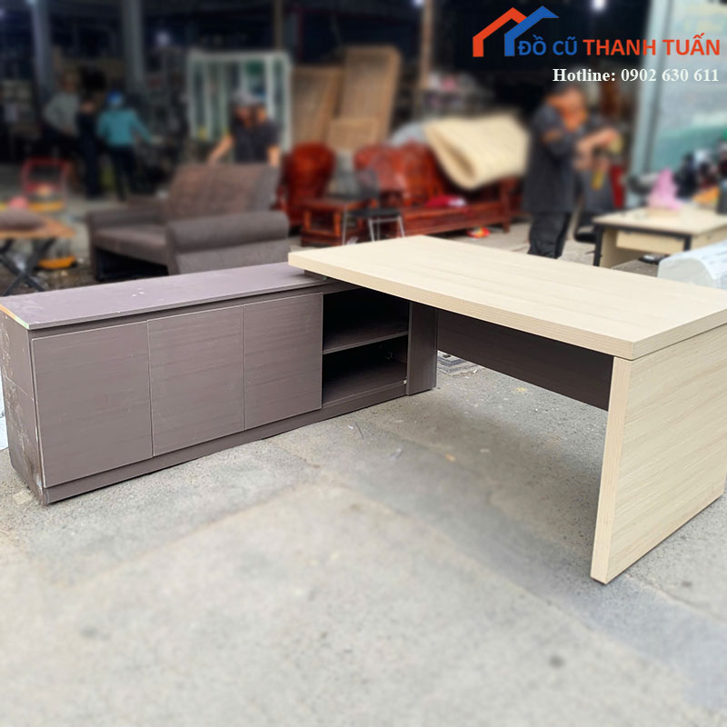 Bàn Giám Đốc Cũ 1m8 Mặt Gỗ Sáng Kèm Tủ Phụ