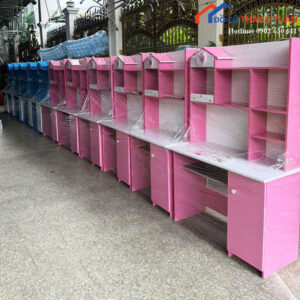 ban-hoc-tre-em-nhua-moi-99-co-ke-lien-ban-9-300x300 Bàn Học Trẻ Em Nhựa Mới 99% Có Kệ Liền Bàn