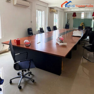 Bàn Họp Văn Phòng Cũ Mặt Gỗ Cỡ Lớn