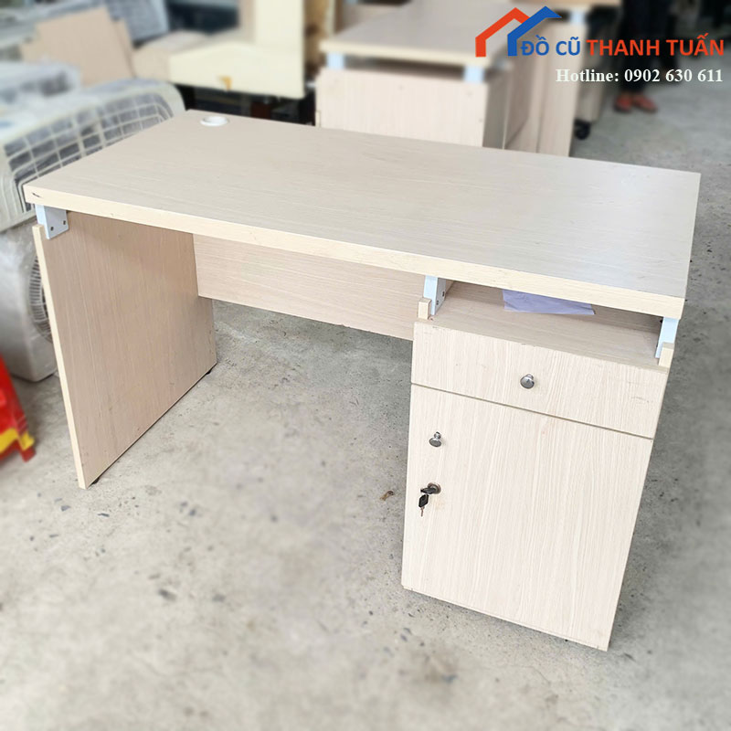 ban-lam-viec-cu-1m2-co-hoc-tu-tien-dung-2 Thanh Lý Đồ Nội Thất Cũ - Chuyên Mua Bán Bàn Ghế Cũ Giá Tốt Nhất