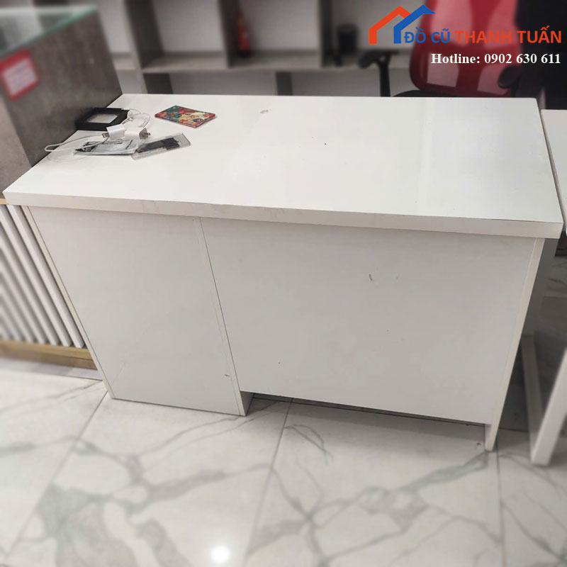 ban-lam-viec-go-cong-nghiep-cu-1m2-co-hoc-tu-1 Thanh Lý Đồ Nội Thất Cũ - Chuyên Mua Bán Bàn Ghế Cũ Giá Tốt Nhất