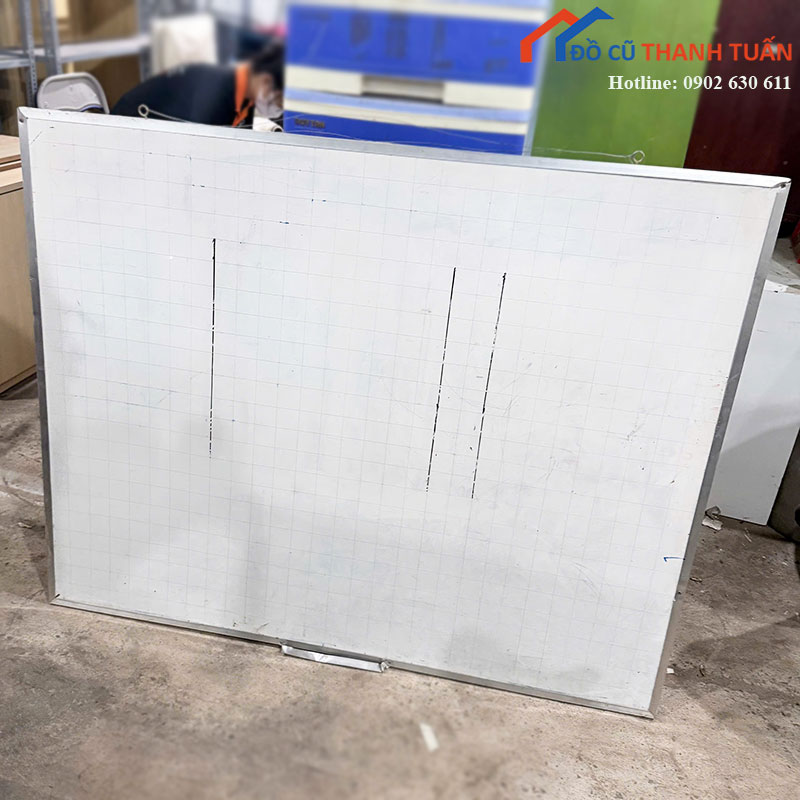 Bảng Trắng Cũ 1m2 Khung Nhôm Kẻ Ô