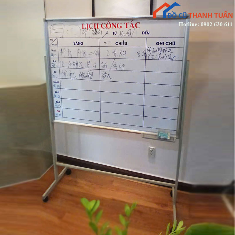 Bảng Viết Lông Cũ Có Chân Đứng Khung Nhôm