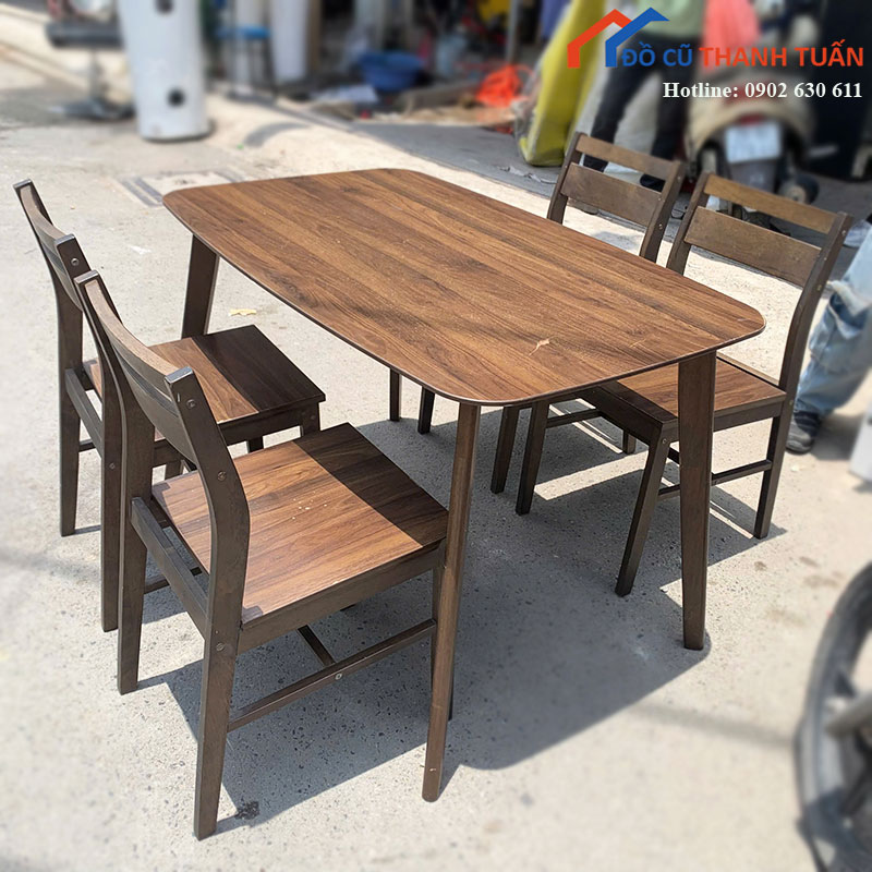 bo-ban-an-go-4-ghe-cu-mau-nau-1 Bộ Bàn Ăn Gỗ 4 Ghế Cũ Màu Nâu