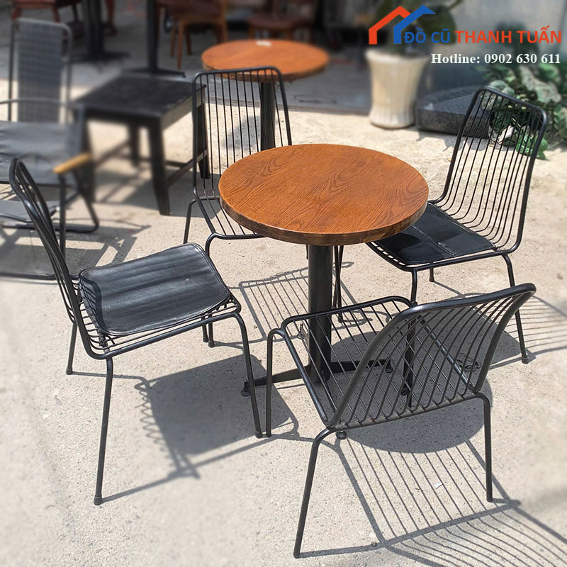 Bộ Bàn Ghế Cafe Cũ Mặt Tròn 4 Ghế Sắt