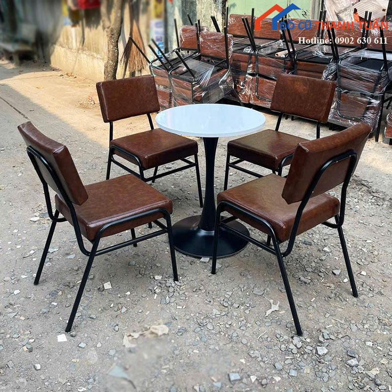 Bộ Bàn Ghế Cafe Mới 99% Ghế Chân Sắt Tựa Vuông Bọc Nệm