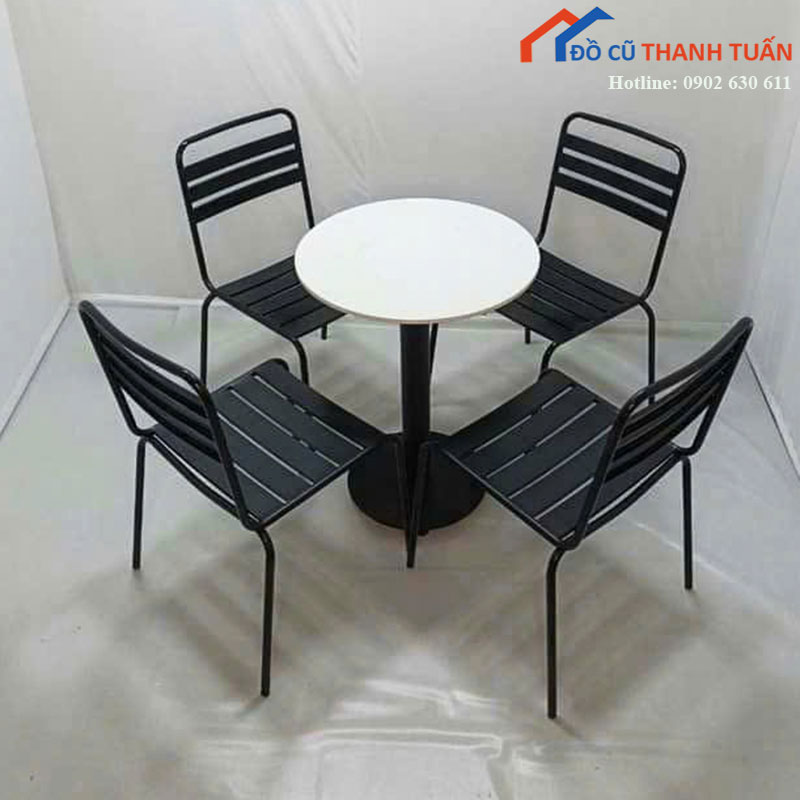 Bộ Bàn Ghế Cafe Mới 99% Ghế Sắt 3 Lá Không Tay