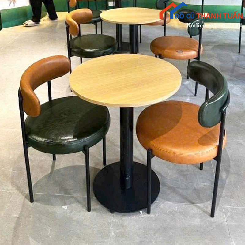 Bộ Bàn Ghế Cafe Mới 99% Ghế Tựa Cong Bọc Nệm