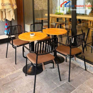 Bộ Bàn Ghế Cafe Mới 99% Khung Sắt Nệm Nâu