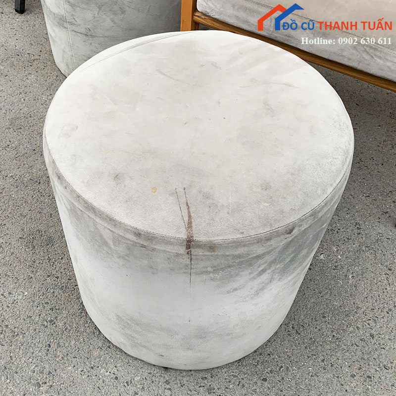 Đôn Sofa Tròn Cũ Bọc Nỉ Màu Xám