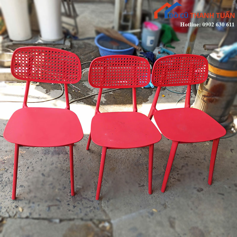 Ghế Cafe Nhựa Cũ Tựa Lưng Đan Mắt Cáo