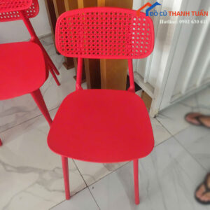 Ghế Cafe Nhựa Cũ Tựa Lưng Đan Mắt Cáo