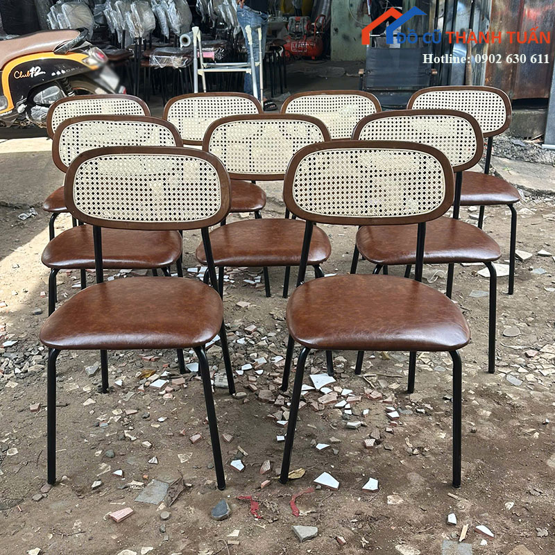 Ghế Cafe Tựa Mây Mắt Cáo Mới 99% Kiểu Dáng Đẹp