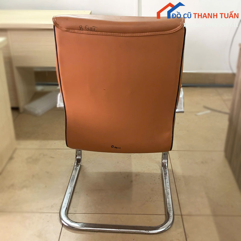 ghe-giam-doc-chan-quy-cu-boc-da-mau-cam-dat-2 Ghế Giám Đốc Chân Quỳ Cũ Bọc Da Màu Cam Đất