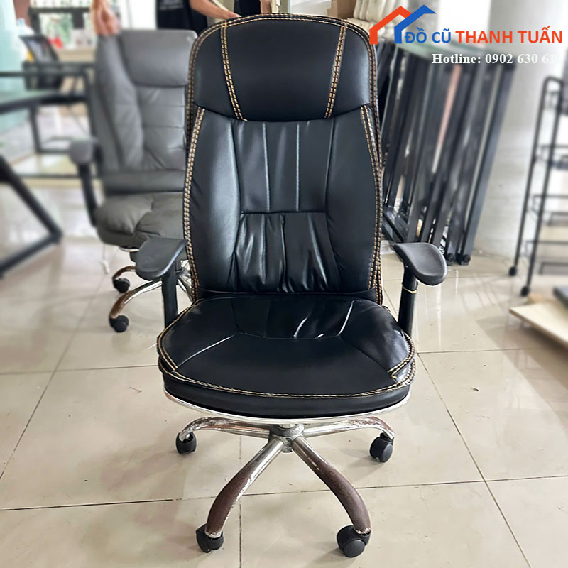 Ghế Giám Đốc Cũ Bọc Da Đen Lưng Cao Viền Chỉ Nâu
