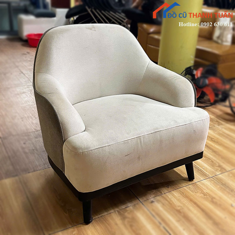 ghe-sofa-don-cu-boc-vai-kem-dem-day-em-ai-3 Ghế Sofa Đơn Cũ Bọc Vải Kem Đệm Dày Êm Ái