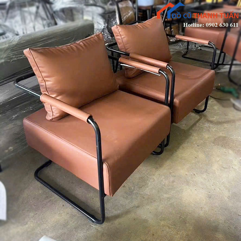 Ghế Sofa Đơn Nệm Vuông Mới 99% Khung Sắt Kiểu Hiện Đại