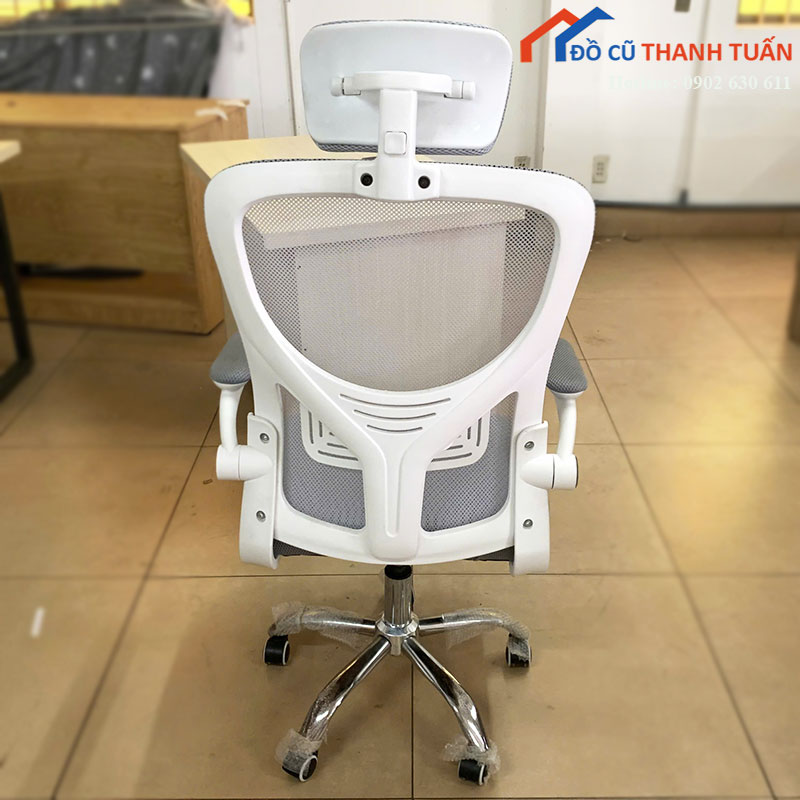 ghe-van-phong-cu-lung-luoi-co-tua-dau-mau-xam-4 Ghế Văn Phòng Cũ Lưng Lưới Có Tựa Đầu Màu Xám