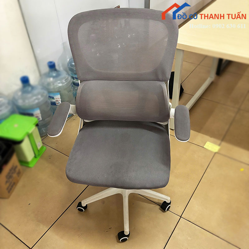 Ghế Văn Phòng Cũ Lưng Lưới Màu Xám