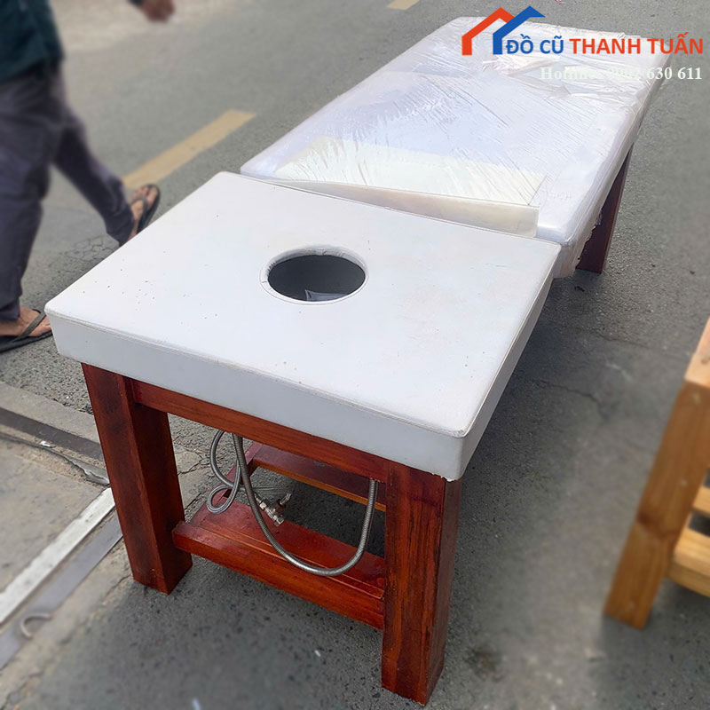 Giường Gội Đầu Cũ Khung Gỗ Bọc Nệm Màu Trắng